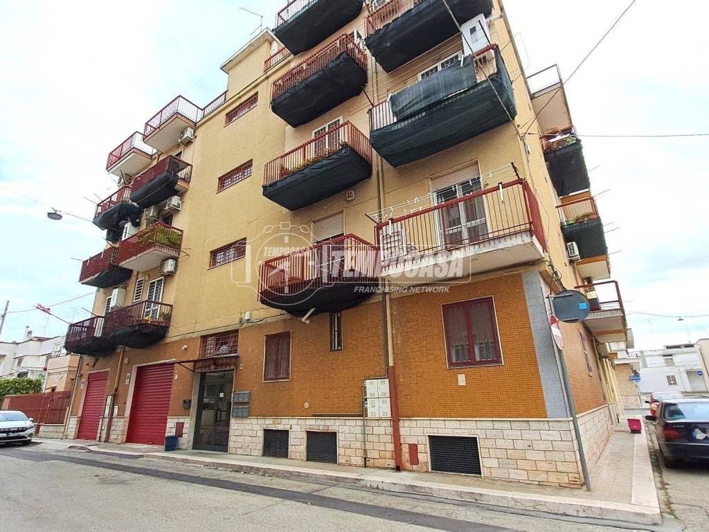 appartamento in vendita ad Adelfia