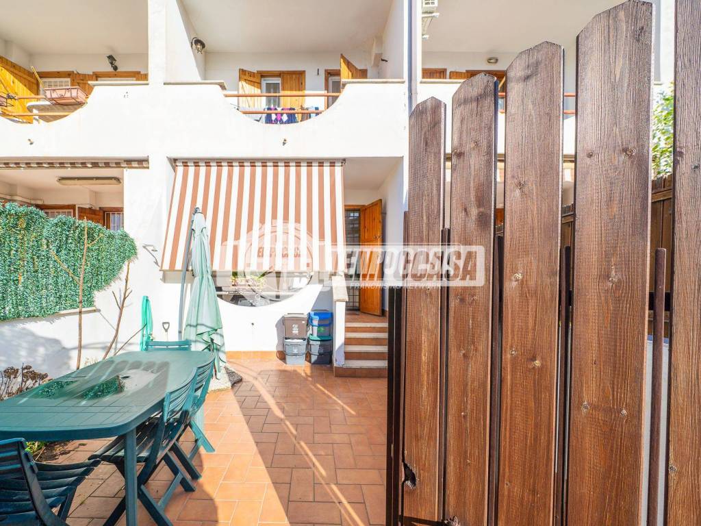 appartamento in vendita a Cerveteri in zona Cerenova