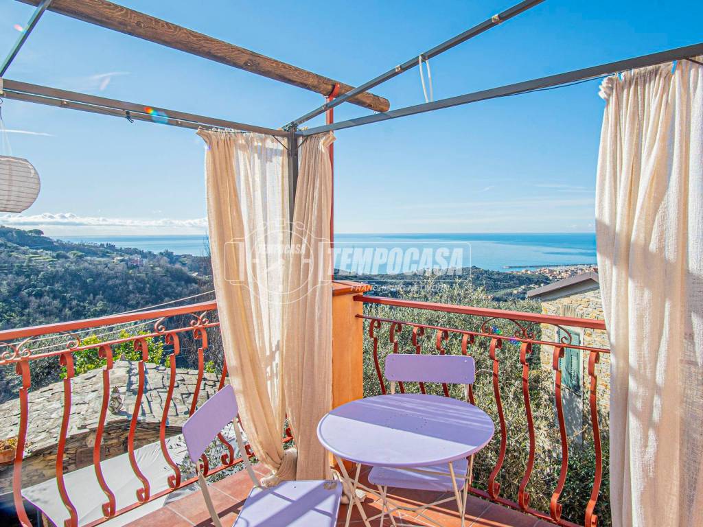 casa indipendente in vendita a Cogorno