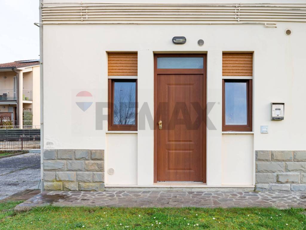 appartamento in vendita a Bucine in zona Torre