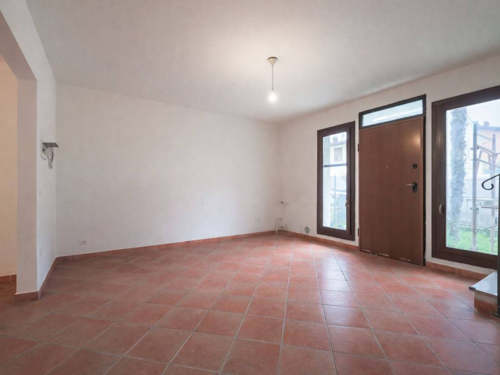 casa indipendente in vendita a Ravenna in zona Classe