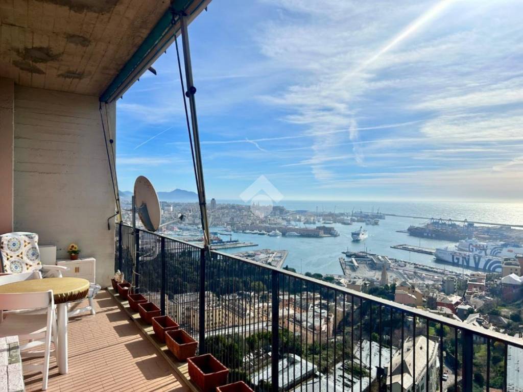 appartamento in vendita a Genova in zona San Teodoro
