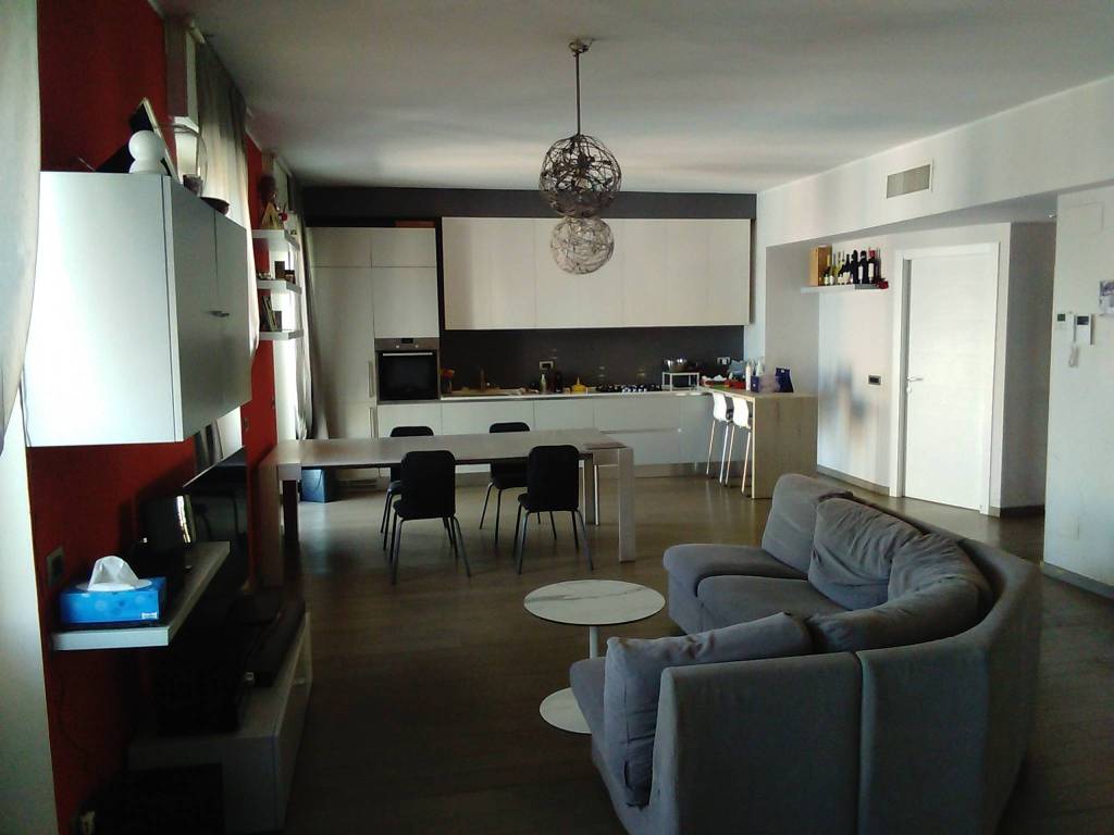 appartamento in vendita a Milano in zona Barona