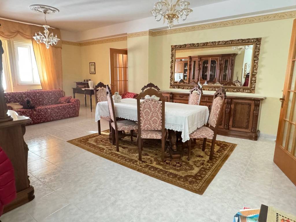 appartamento in vendita a Floridia