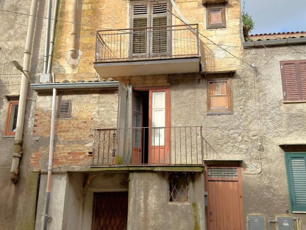 casa indipendente in vendita a Bisacquino