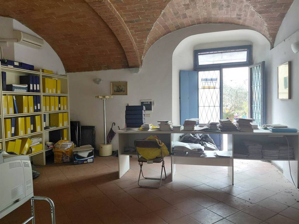 negozio in vendita a Montelupo Fiorentino