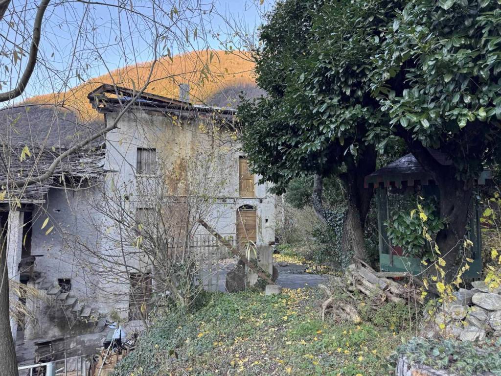 casa indipendente in vendita a Prata Camportaccio