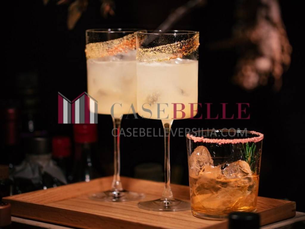 negozio in vendita a Pietrasanta