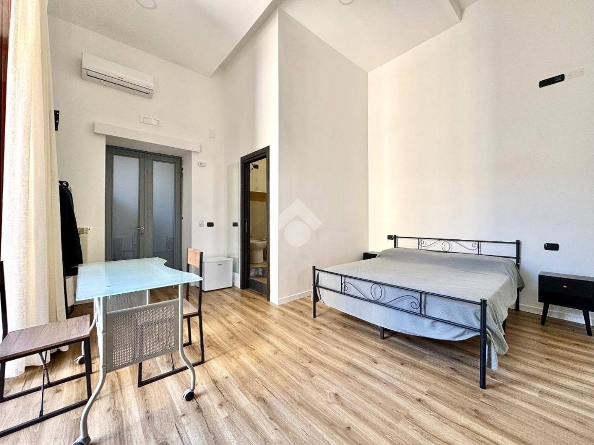 Quadrilocale piazza Giuseppe Garibaldi 39, Garibaldi - Ferrovia, Napoli - Photo 3