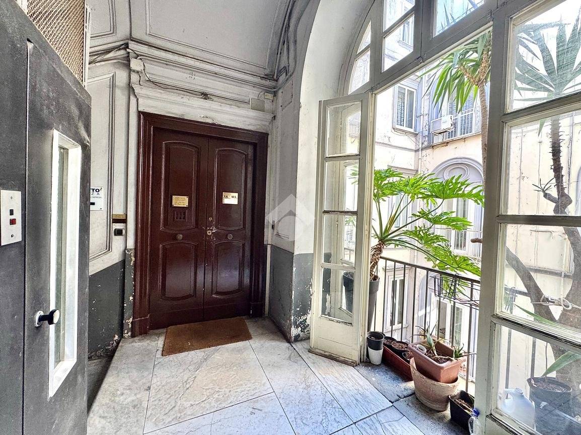 Quadrilocale piazza Giuseppe Garibaldi 39, Garibaldi - Ferrovia, Napoli - Photo 4