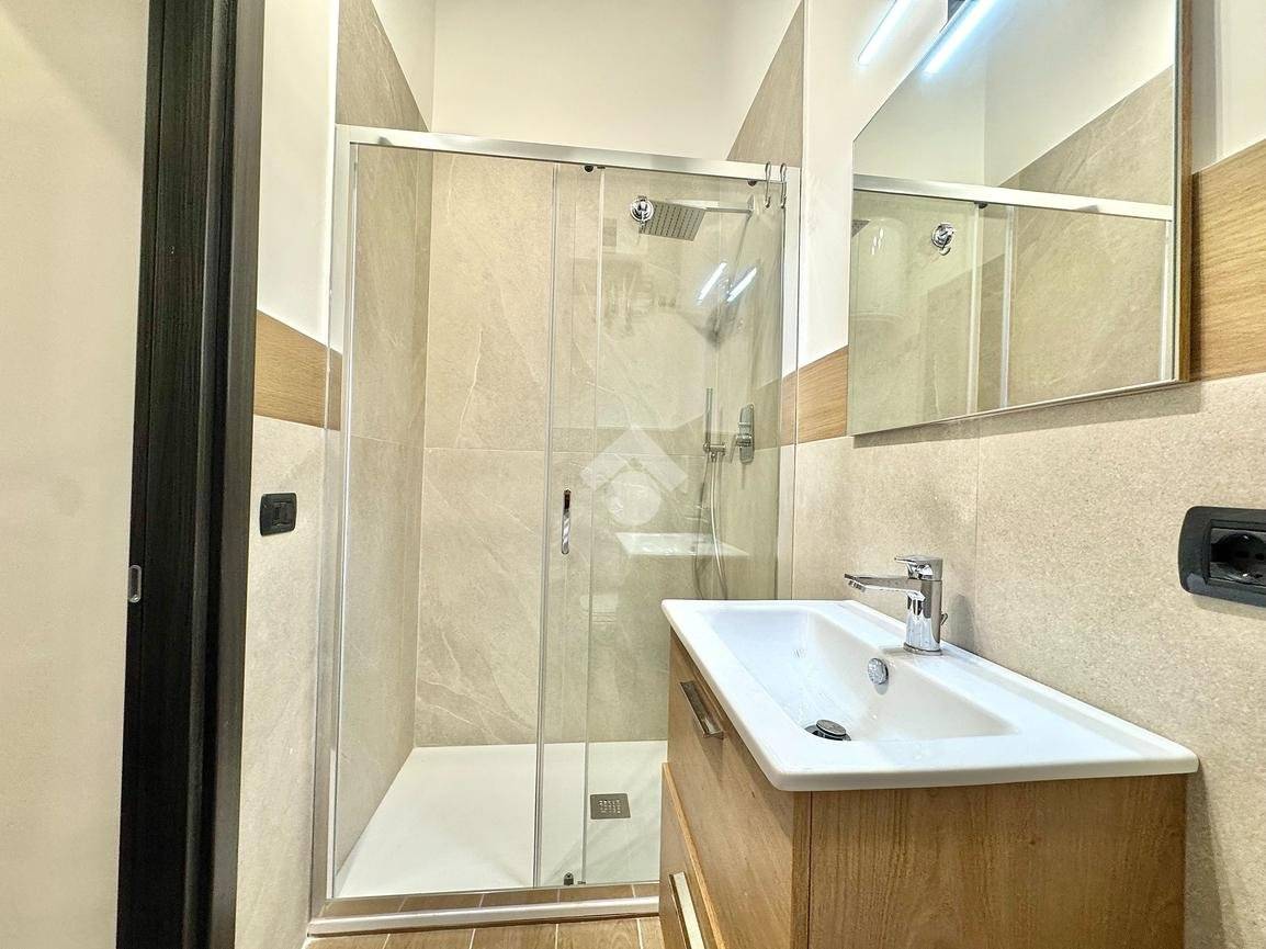 Quadrilocale piazza Giuseppe Garibaldi 39, Garibaldi - Ferrovia, Napoli - Photo 17