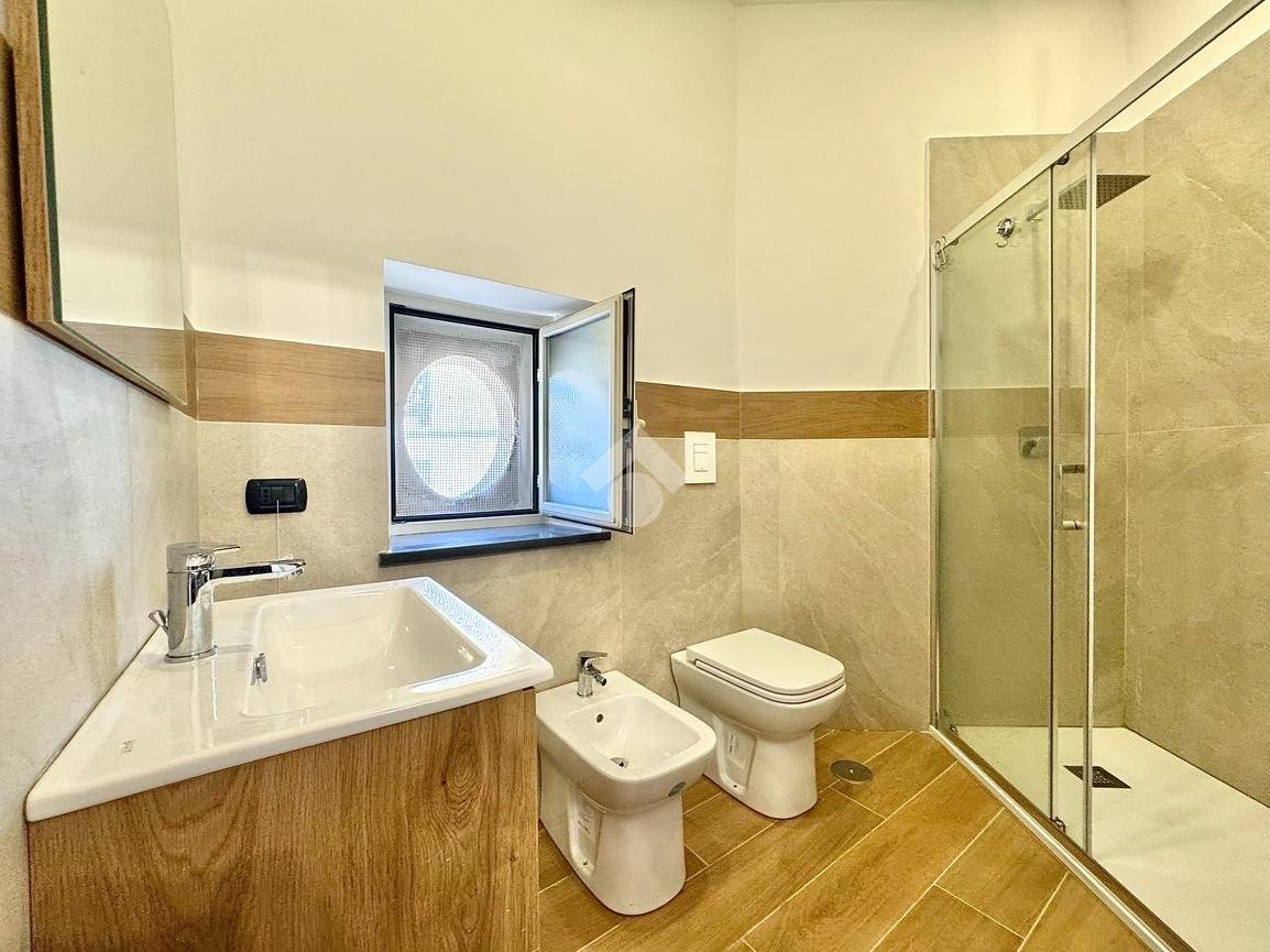 Quadrilocale piazza Giuseppe Garibaldi 39, Garibaldi - Ferrovia, Napoli - Photo 26