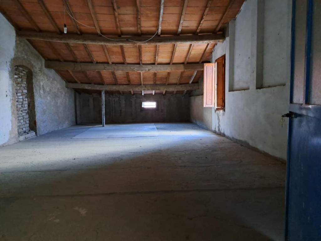 capannone in vendita a Peccioli in zona Fabbrica