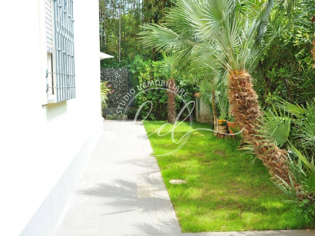 appartamento in affitto a Camaiore in zona Lido di Camaiore