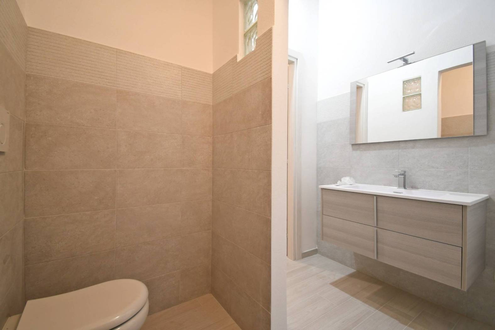 Trilocale via Gioacchino Rossini 28A, San Benedetto, Cagliari - Photo 24