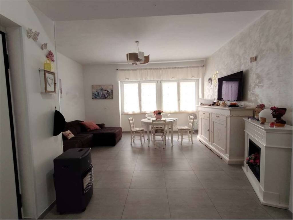 appartamento in vendita a Brindisi in zona Commenda