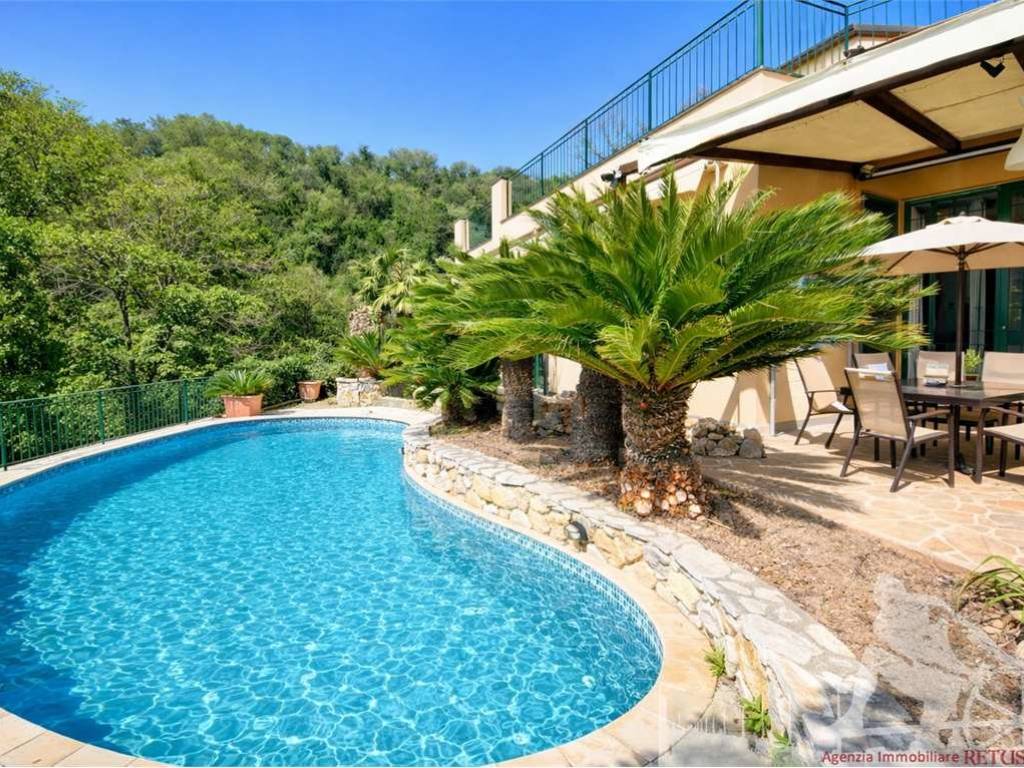 casa indipendente in vendita a Lerici