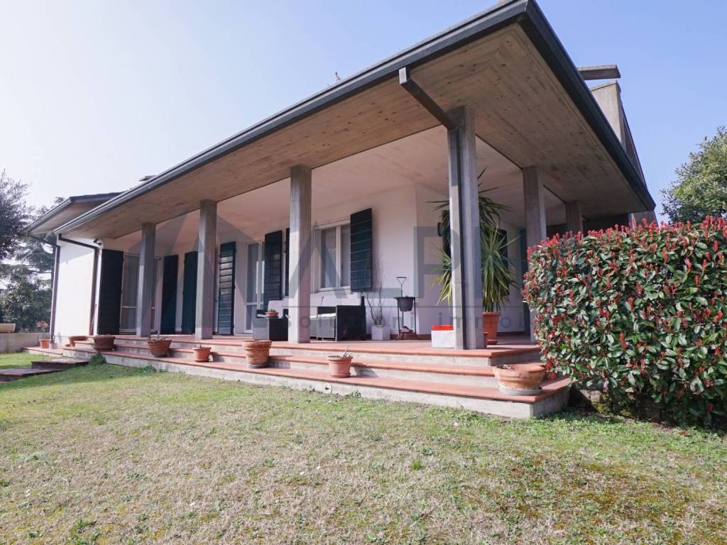 casa indipendente in vendita a Ravenna in zona Centro Storico