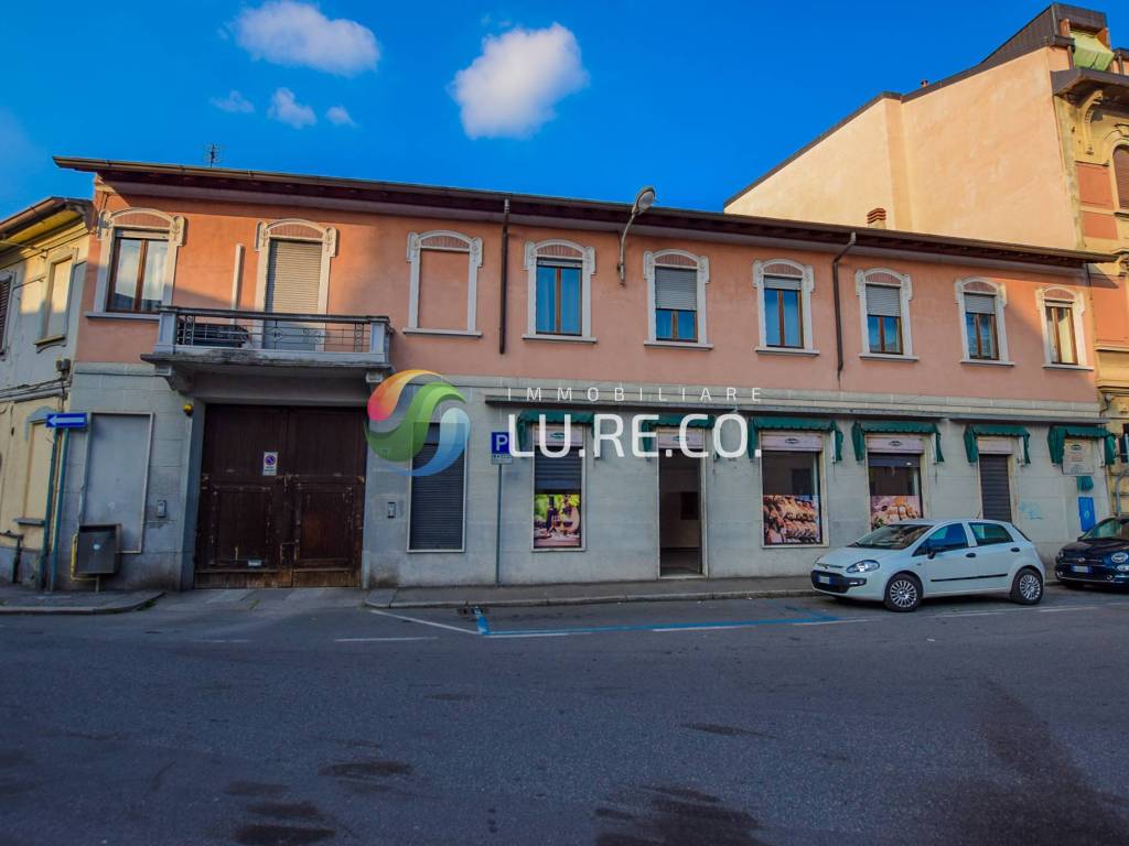 locale commerciale in vendita a Lissone