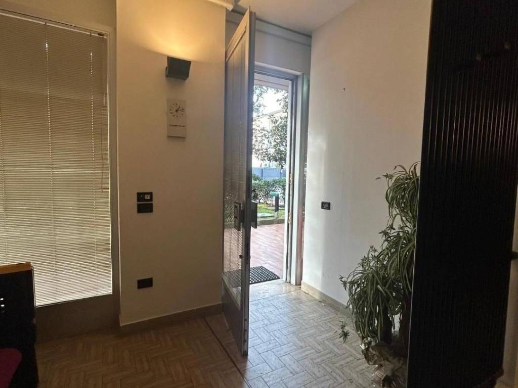 ufficio in vendita ad Empoli in zona Cortenuova