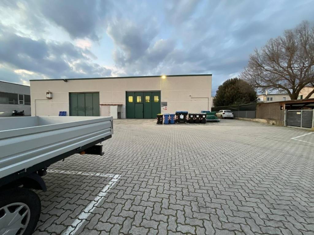 casa semindipendente in vendita a Calcinaia in zona Fornacette