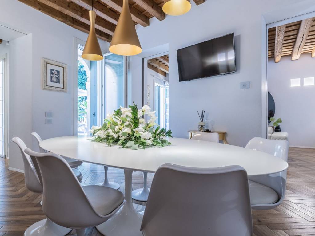 intera palazzina in vendita a Vicenza in zona Centro Storico