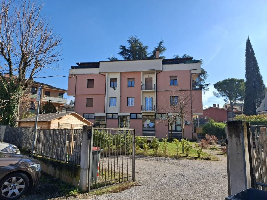 immagine annuncio 1 di 4