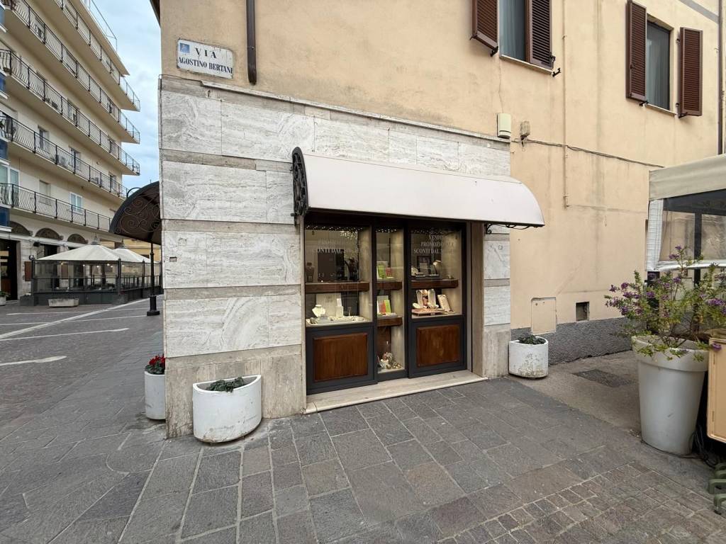 immagine annuncio 2 di 4