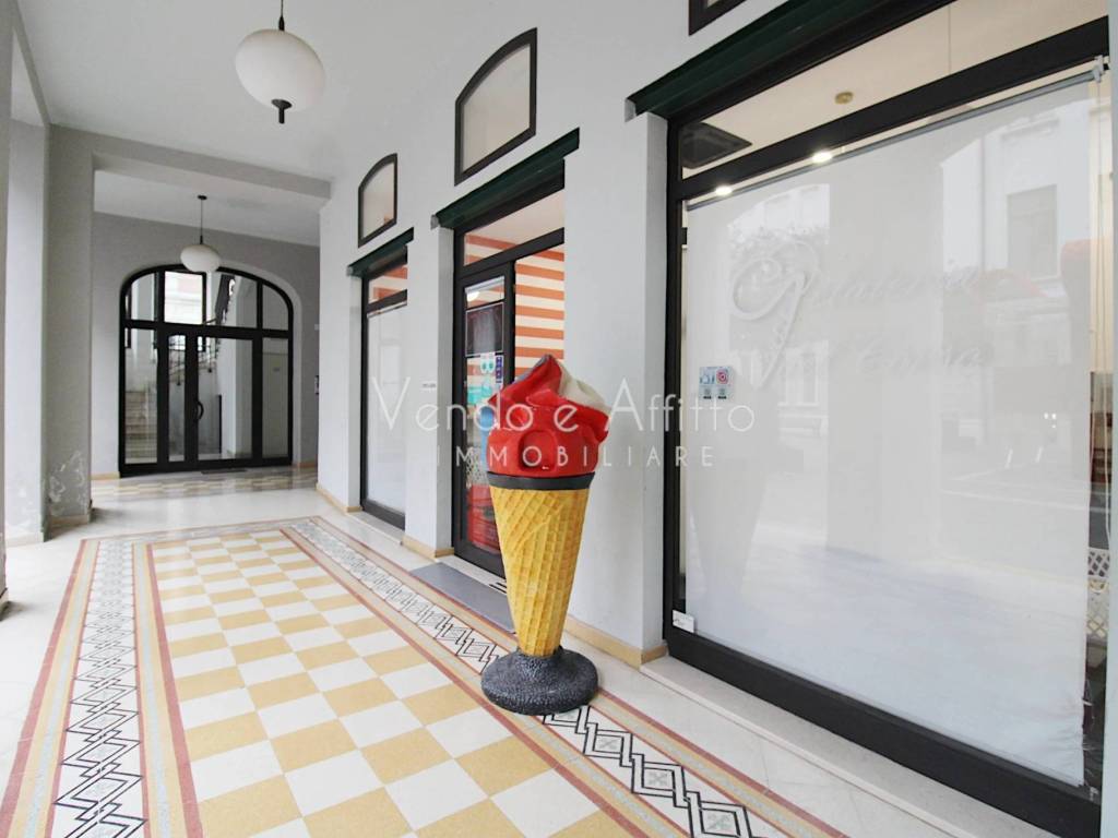 immagine annuncio 1 di 4