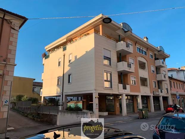 immagine annuncio 2 di 4