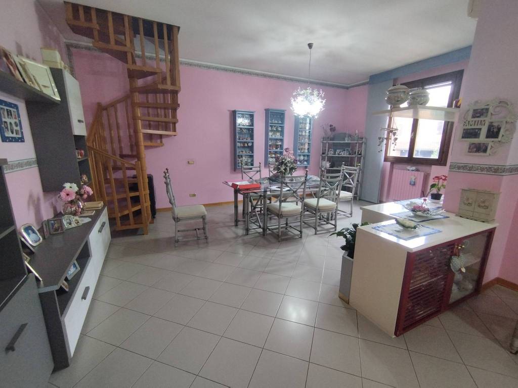 immagine annuncio 1 di 5