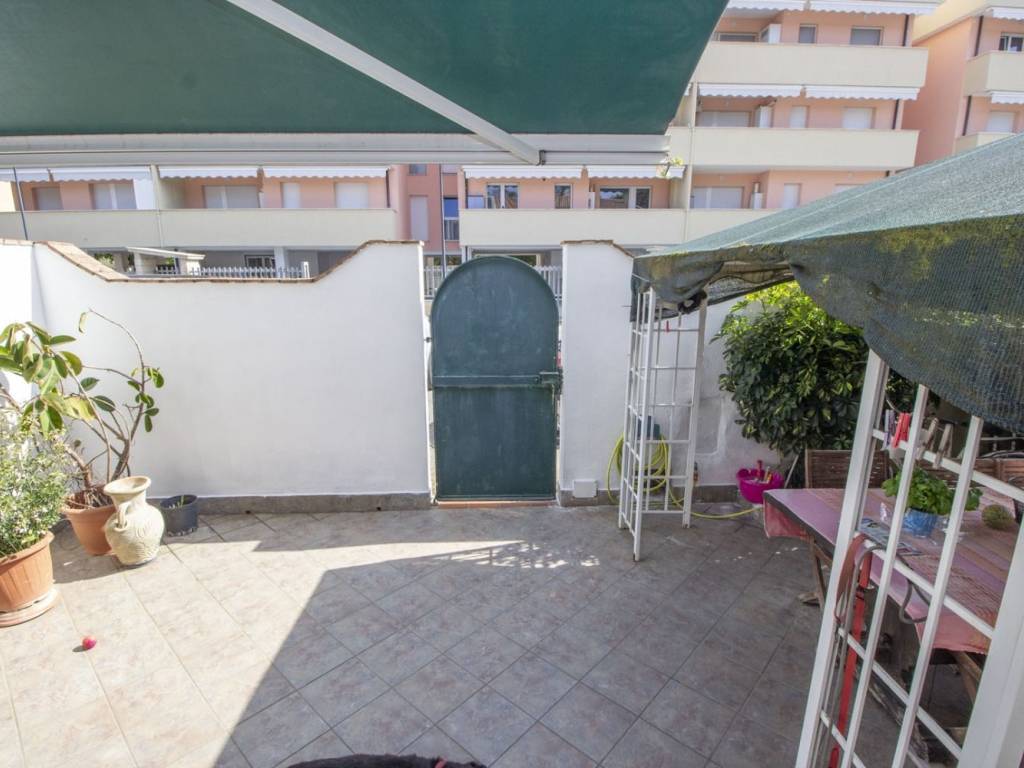 casa indipendente in vendita a Sabaudia