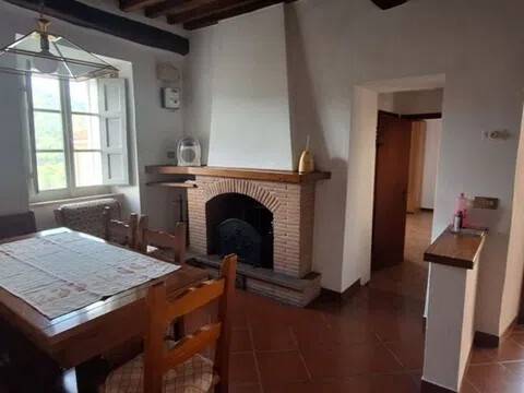 casa indipendente in vendita a Borgo a Mozzano