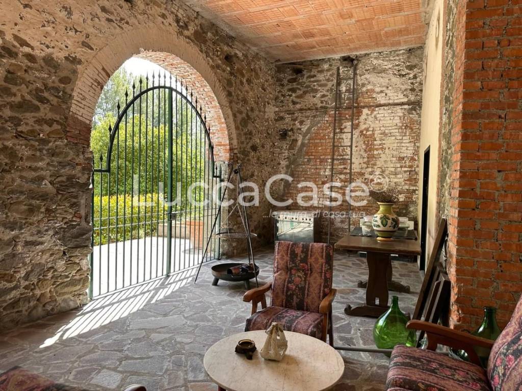 casa indipendente in vendita a Bagni di Lucca in zona Fornoli