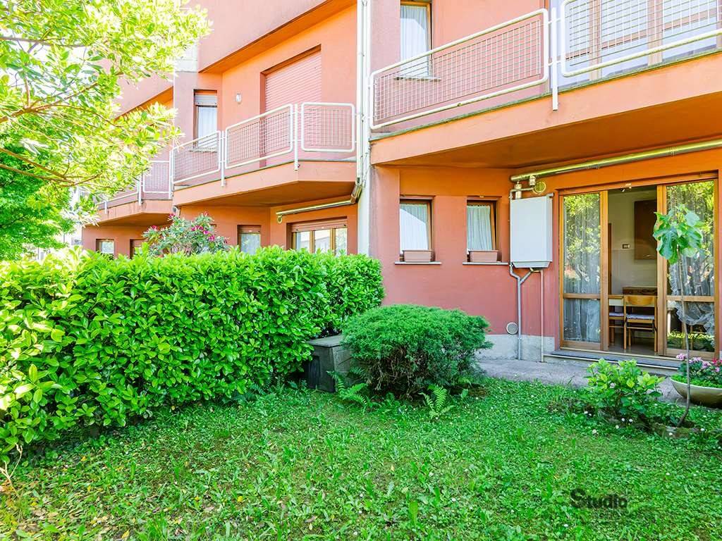 casa indipendente in vendita a Molteno