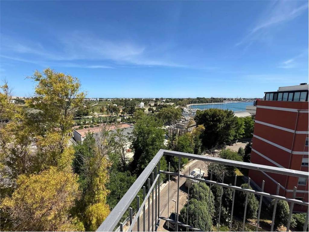 appartamento in vendita a Brindisi in zona Minnuta