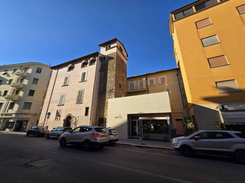 intera palazzina in vendita a Terni in zona Centro Città