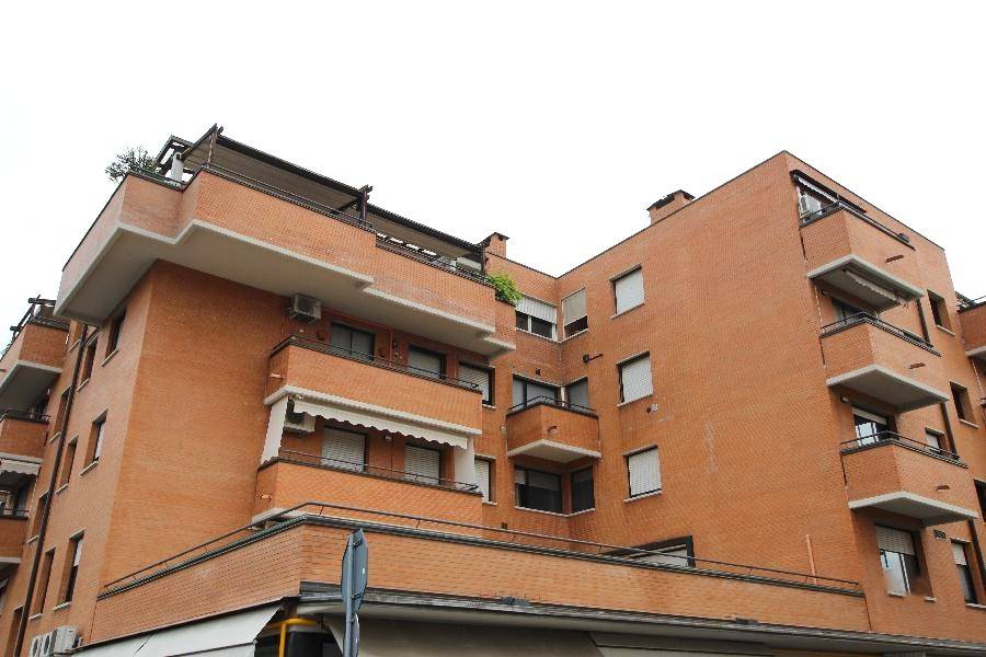 ufficio in vendita a Calderara di Reno