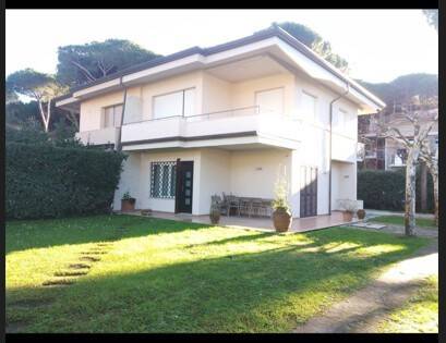 casa indipendente in affitto a Forte dei Marmi