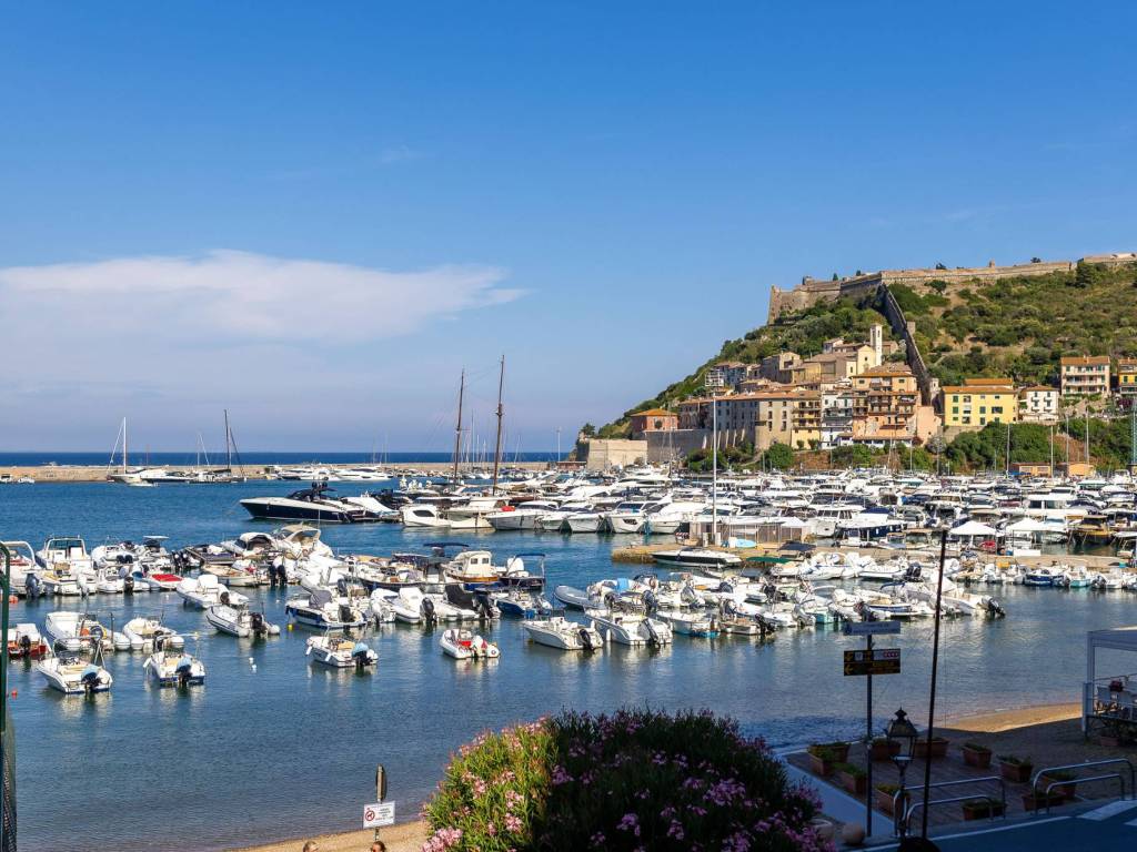 appartamento in vendita a Monte Argentario in zona Porto Ercole