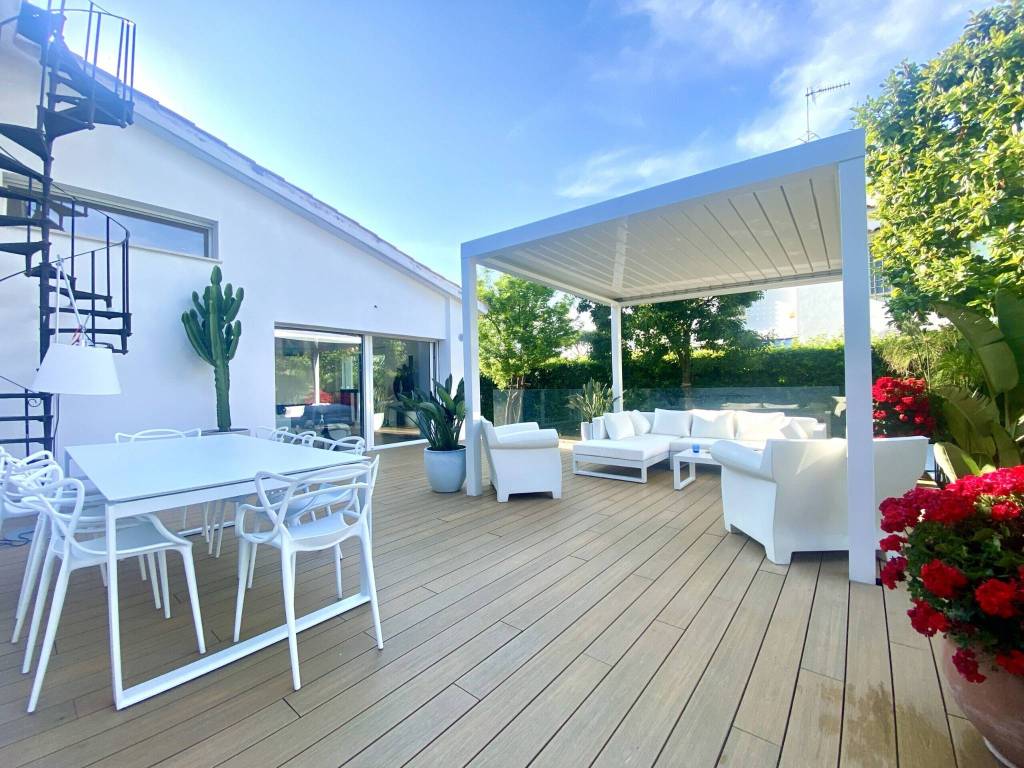 casa indipendente in vendita a San Felice Circeo