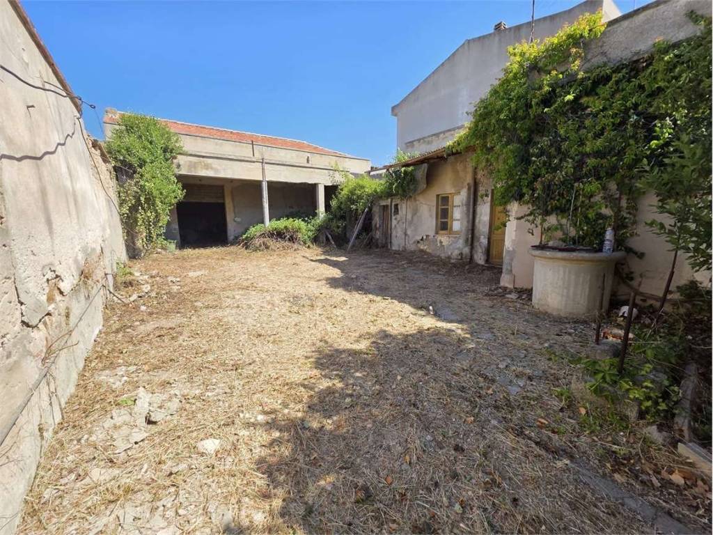 casa indipendente in vendita a Monserrato