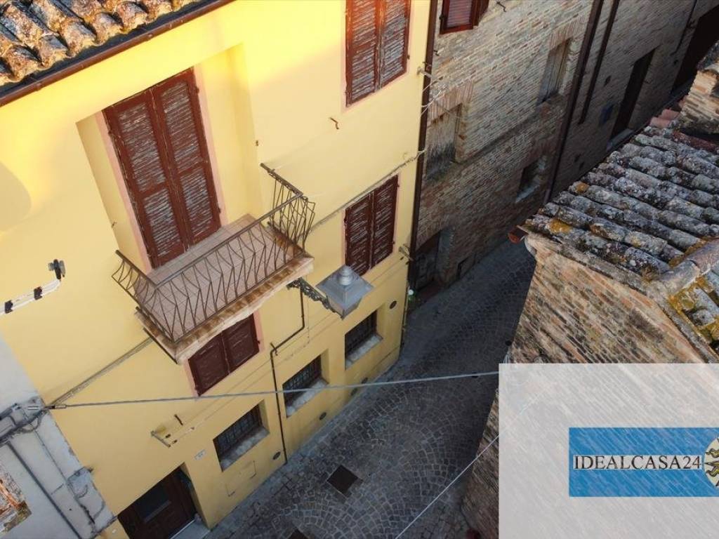 casa indipendente in vendita a Treia