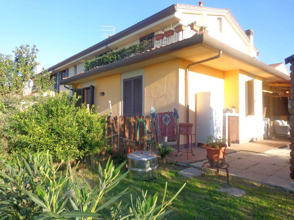 Sale Terraced house in via Antonio Gramsci 15 Santa Luce. Excellent condition, parking space