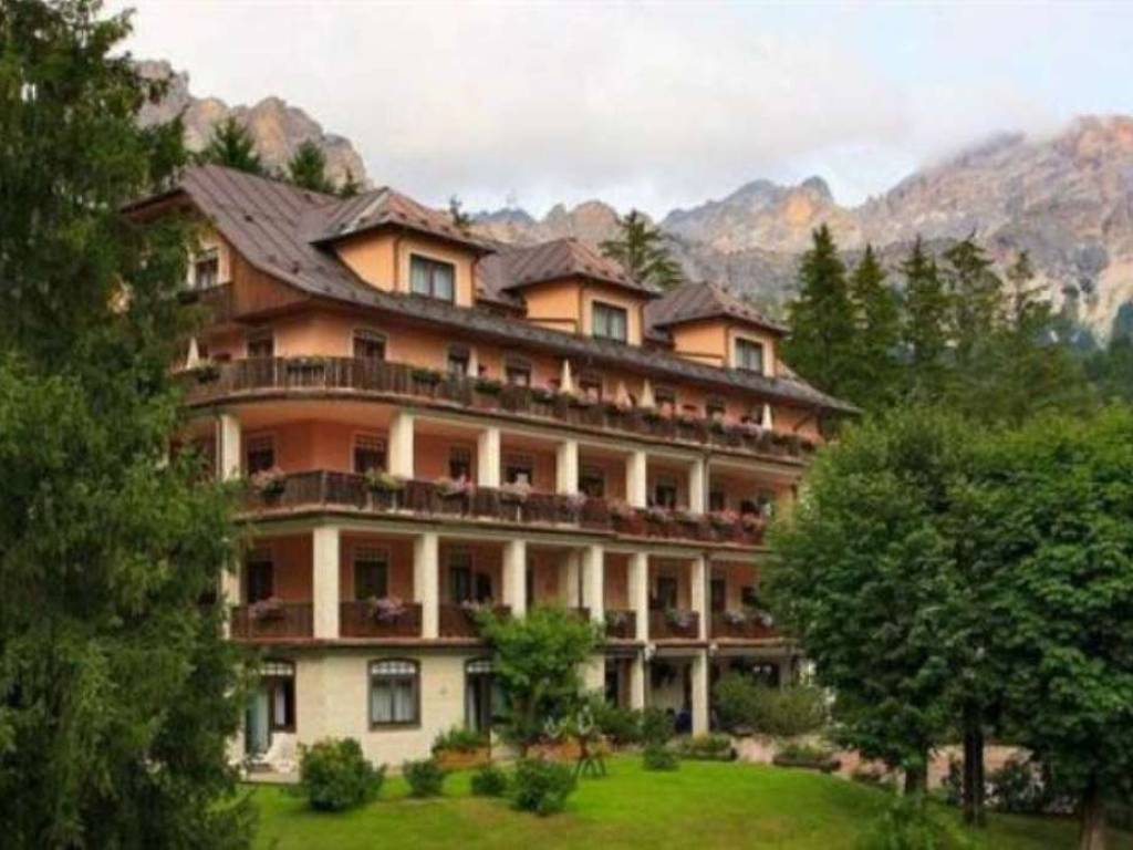 Vendita Appartamento Cortina d'Ampezzo. Monolocale in via verocai. Ottimo stato, posto auto, rif Vendita Appartamento Cortina d'Ampezzo. Monolocale in via verocai. Ottimo stato, posto auto, rif