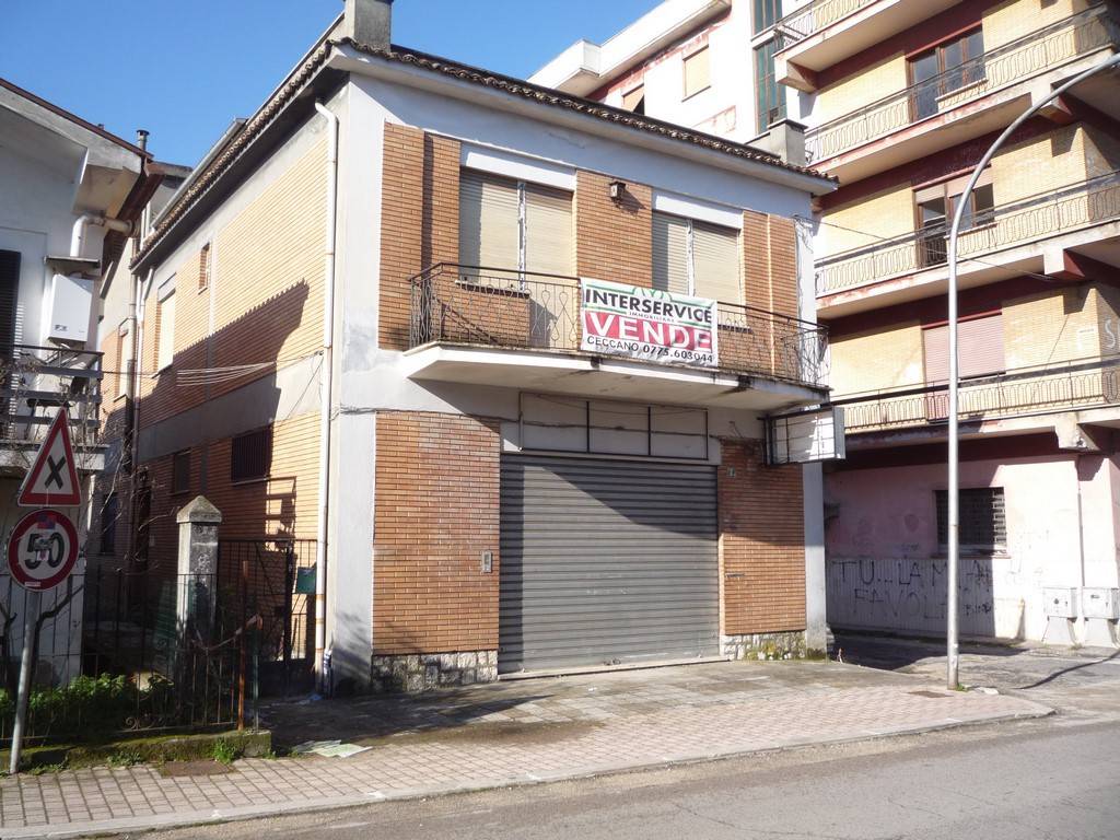 Via San Francesco D Assisi 11