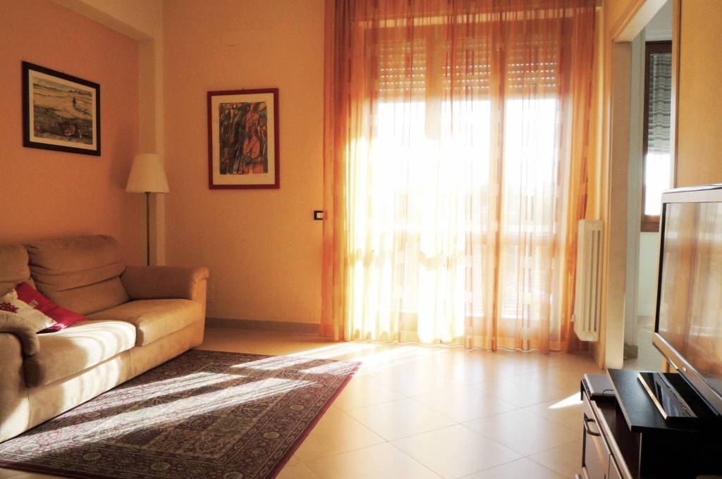 Vendita appartamento firenze. quadrilocale in via riguccio ... Via galluzzi firenze