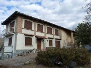 Rustici in vendita albugnano immobiliare.it Idee per ristrutturare un rustico