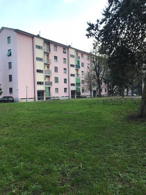 Vendita Appartamento Milano Trilocale In Viale Ungheria 5 Buono