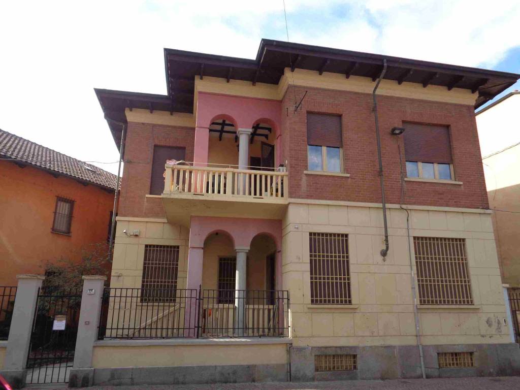 Vendita Villa bifamiliare in via Torino 12 Druento. Buono ...